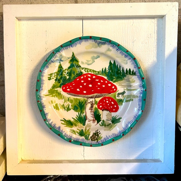 Framed antique dishes - Picture 2 of 4